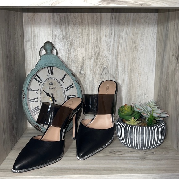 BCBGeneration Shoes - BCBGeneration Helena Mules.  Black w/Silver Studded border💥